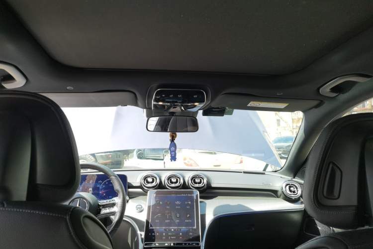 Used Mercedes-Benz C-Class 2022 Facelift C 260 L Headliner