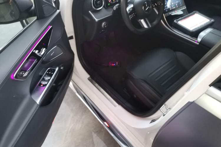 Used Mercedes-Benz C-Class 2022 Restyled C 200 L Sport Edition Interior 3