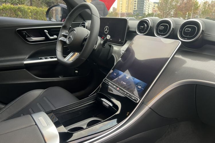 Used Mercedes-Benz C-Class 2022 C 200 L Sport Edition Interior 3