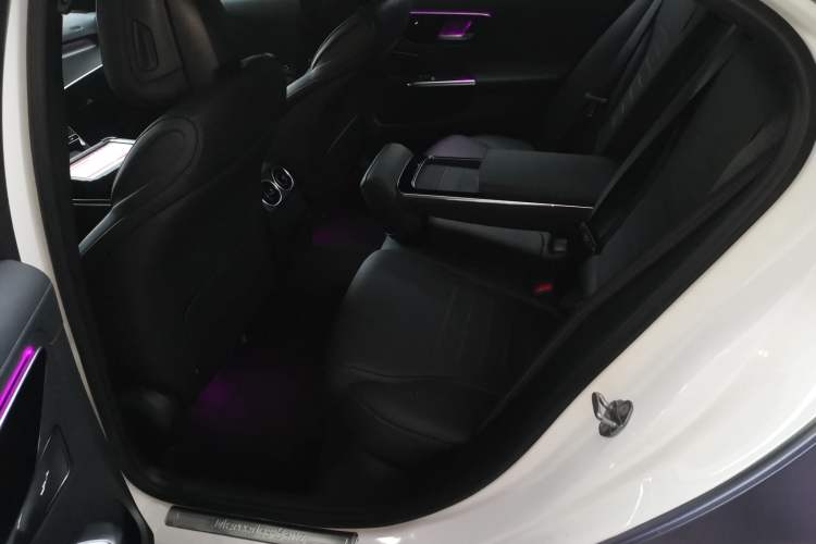 Used Mercedes-Benz C-Class 2022 Restyled C 200 L Sport Edition Interior 4