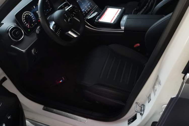Used Mercedes-Benz C-Class 2022 Restyled C 200 L Sport Edition Left Front Seat