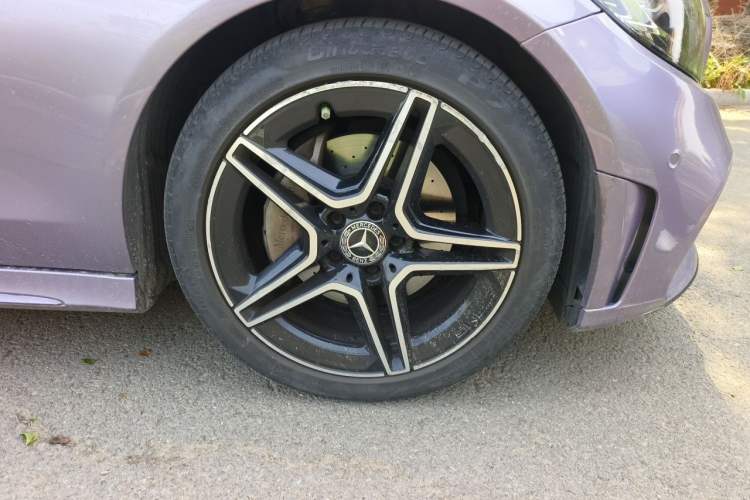 Used Mercedes-Benz C-Class 2022 Refreshed C 260 Coupe Right Front Wheel Hub
