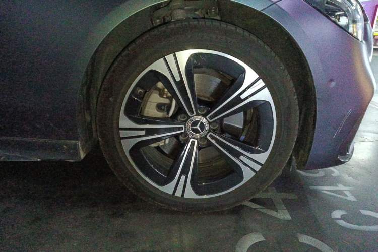 Used Mercedes-Benz C-Class 2022 C 260 L Obsidian Night Sport Edition Right Front Wheel Hub