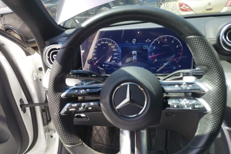 Used Mercedes-Benz C-Class 2022 Facelift C 260 L Steering Wheel