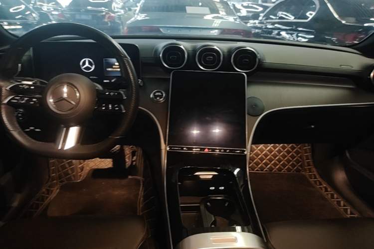 Used Mercedes-Benz C-Class 2022 Restyled C 200 L Sport Edition Audio And AC Panel