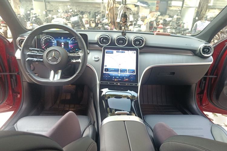 Used Mercedes-Benz C-Class 2022 Restyled C 260 L Sport Edition Center Console