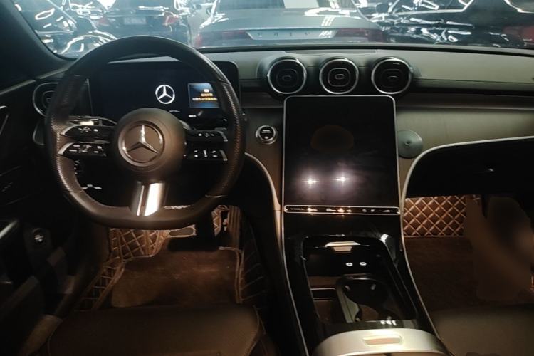 Used Mercedes-Benz C-Class 2022 Restyled C 200 L Sport Edition Center Console