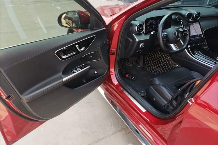 Used Mercedes-Benz C-Class 2022 Restyled C 200 L Sport Edition Driver Seat