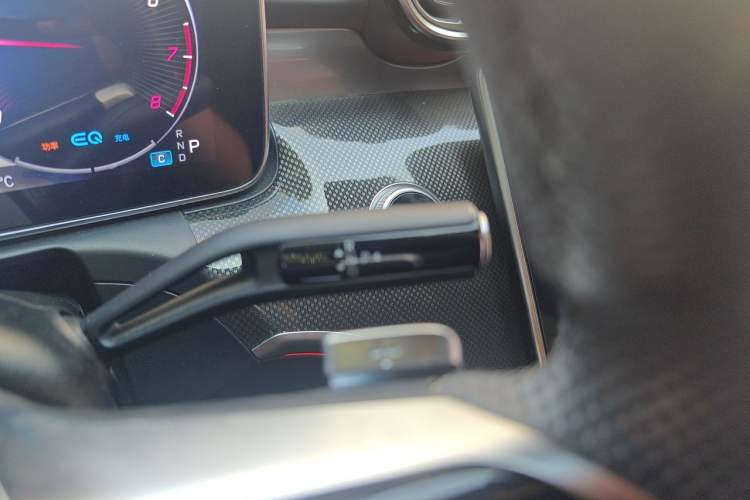Used Mercedes-Benz C-Class 2022 Restyled C 260 L Sport Edition Gear Lever