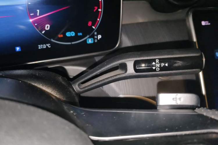 Used Mercedes-Benz C-Class 2022 Restyled C 200 L Sport Edition Gear Lever