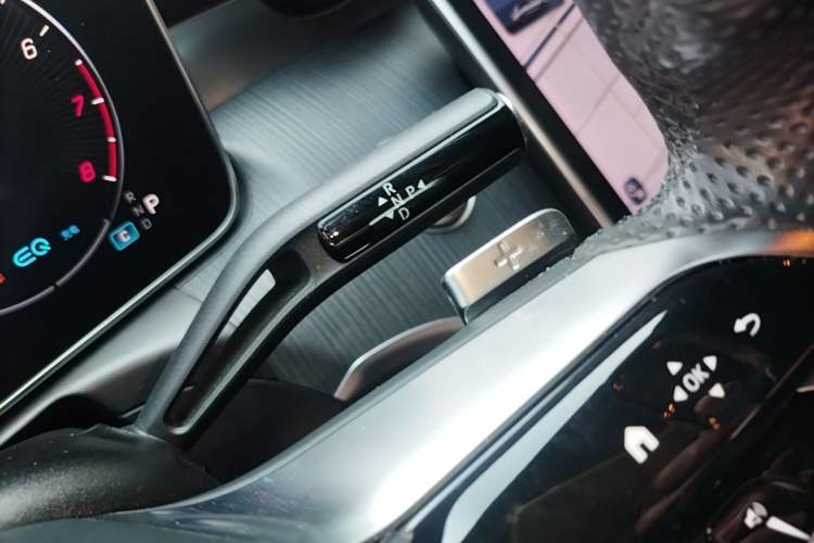 Used Mercedes-Benz C-Class 2022 Restyled C 200 L Sport Edition Gear Lever