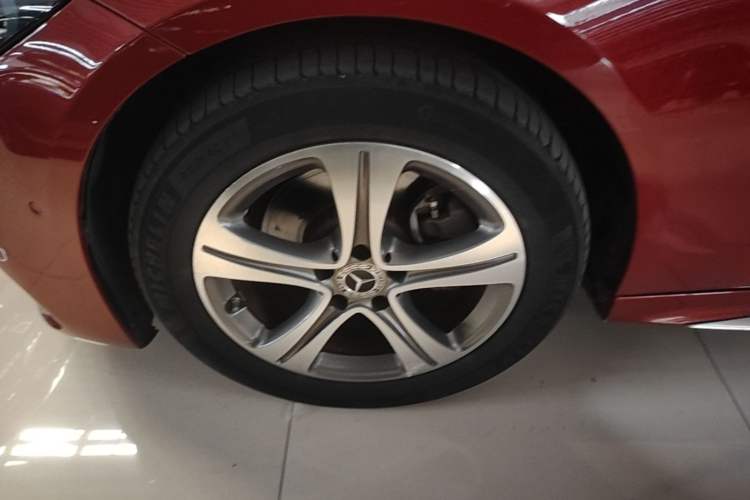 Used Mercedes-Benz C-Class 2022 Restyled C 200 L Sport Edition Left Front Wheel Hub