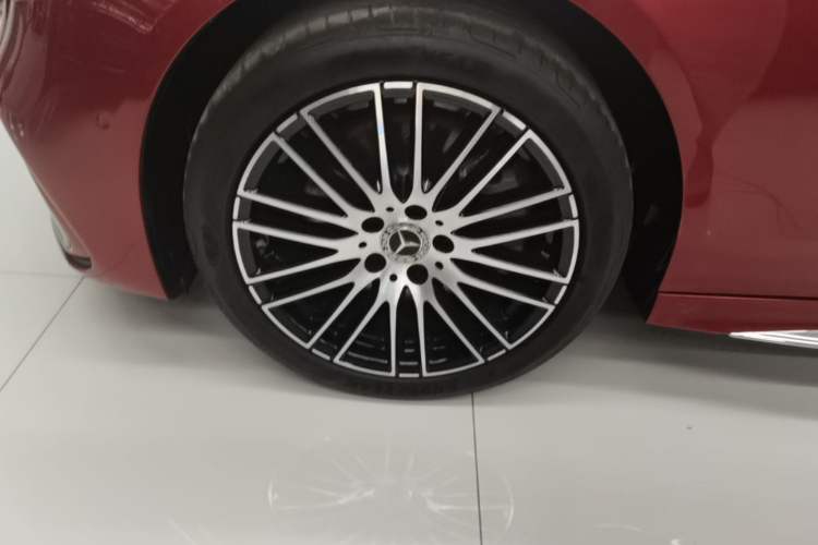 Used Mercedes-Benz C-Class 2022 C 260 L Sport Edition Left Front Wheel Hub