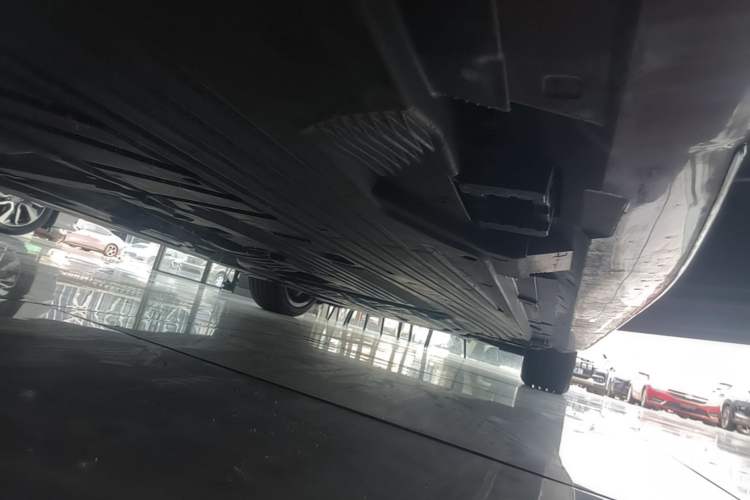 Used Mercedes-Benz C-Class 2022 Restyled C 260 L Sport Edition Left Side Sill