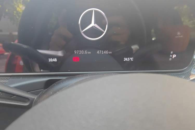 Used Mercedes-Benz C-Class 2022 Restyled C 260 L Sport Edition Odometer Close Up
