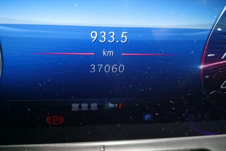 Used Mercedes-Benz C-Class 2022 C 260 L Sport Edition Odometer Close Up