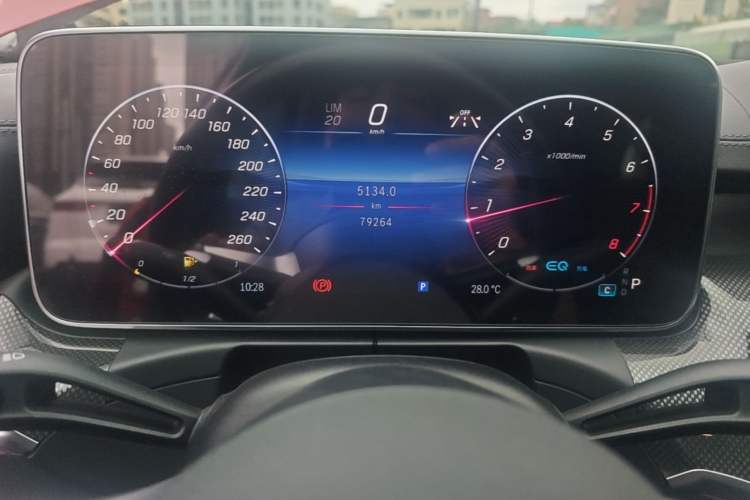 Used Mercedes-Benz C-Class 2022 C 260 L Sport Edition Odometer Close Up