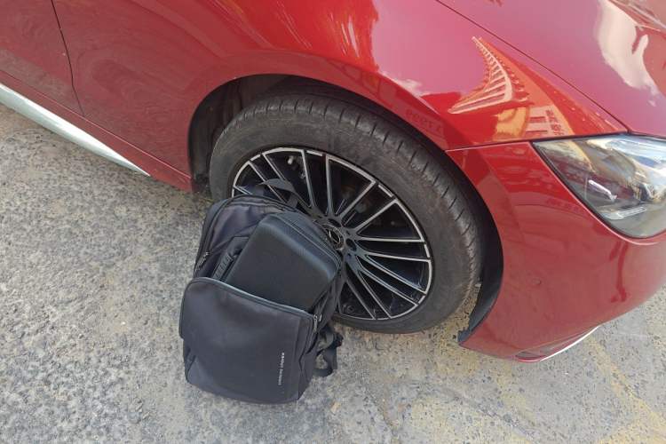 Used Mercedes-Benz C-Class 2022 Restyled C 260 L Sport Edition Right Front Wheel Hub