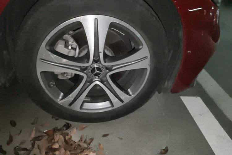 Used Mercedes-Benz C-Class 2022 Restyled C 200 L Sport Edition Right Front Wheel Hub