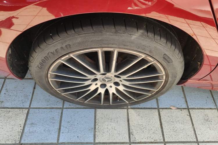 Used Mercedes-Benz C-Class 2022 C 260 L Sport Edition Right Rear Wheel Hub