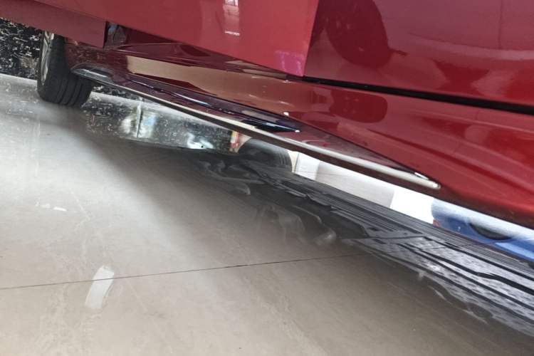 Used Mercedes-Benz C-Class 2022 C 200 L Sport Edition Right Side Sill