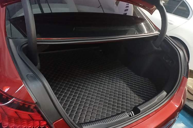 Used Mercedes-Benz C-Class 2022 C 200 L Sport Edition Trunk