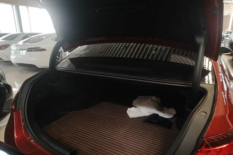 Used Mercedes-Benz C-Class 2022 Restyled C 200 L Sport Edition Trunk