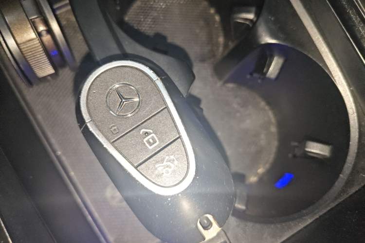 Used Mercedes-Benz C-Class 2022 C 200 L Sport Edition Vehicle Key