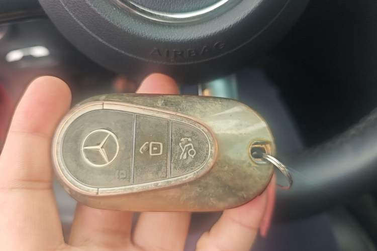 Used Mercedes-Benz C-Class 2022 C 260 L Sport Edition Vehicle Key