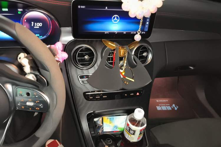 Used Mercedes-Benz C-Class 2022 Refreshed C 260 Coupe Audio And AC Panel