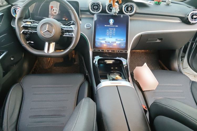 Used Mercedes-Benz C-Class 2022 C 200 L Sport Edition Center Console