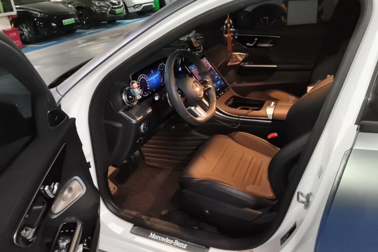 Used Mercedes-Benz C-Class 2022 C 260 L Obsidian Night Sport Edition Driver Seat