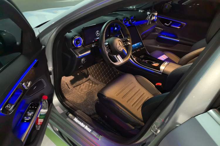 Used Mercedes-Benz C-Class 2022 Restyled C 260 L Sport Edition Driver Seat