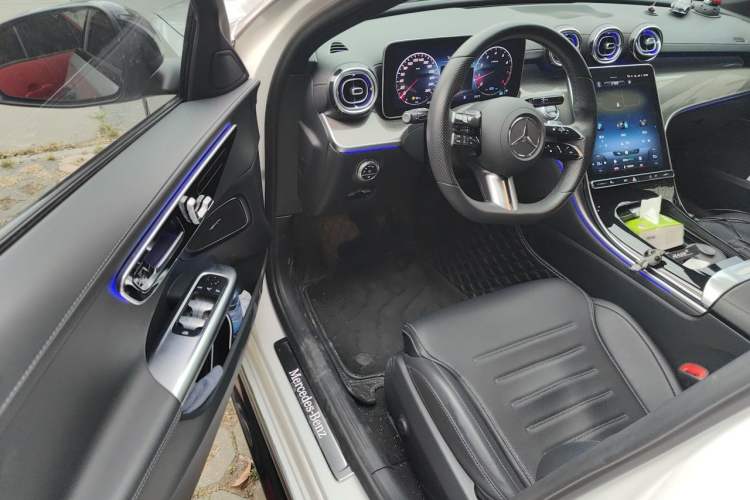 Used Mercedes-Benz C-Class 2022 Restyled C 260 L Sport Edition Driver Seat