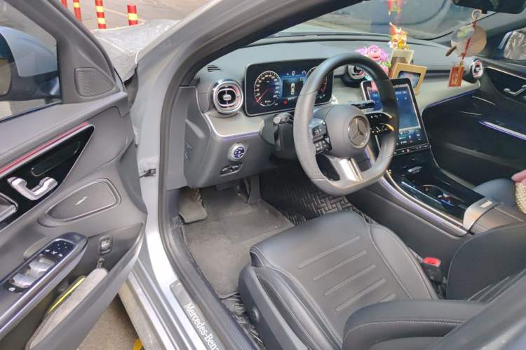 Used Mercedes-Benz C-Class 2022 Restyled C 260 L Sport Edition Driver Seat