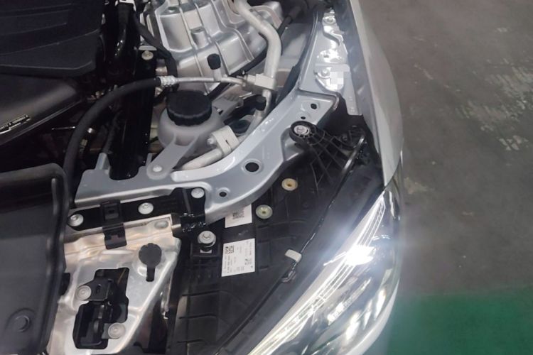 Used Mercedes-Benz C-Class 2022 C 200 L Sport Edition Engine Bay Left