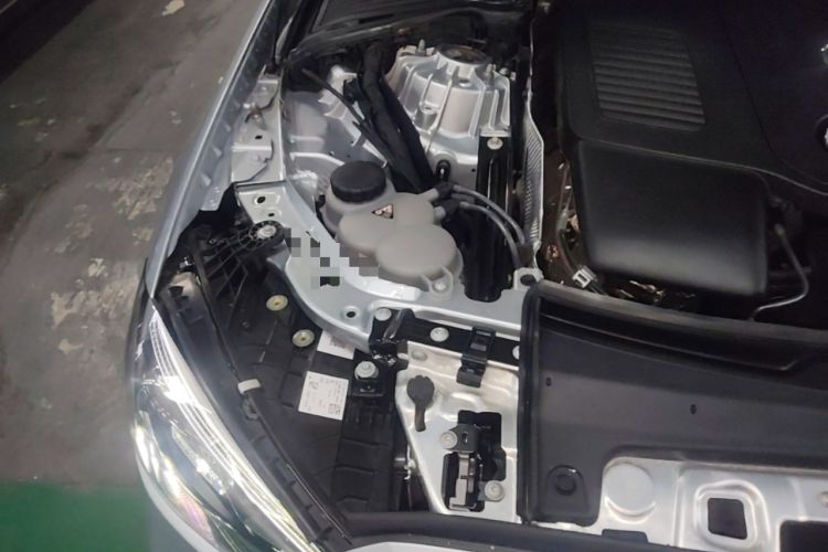 Used Mercedes-Benz C-Class 2022 C 200 L Sport Edition Engine Bay Right