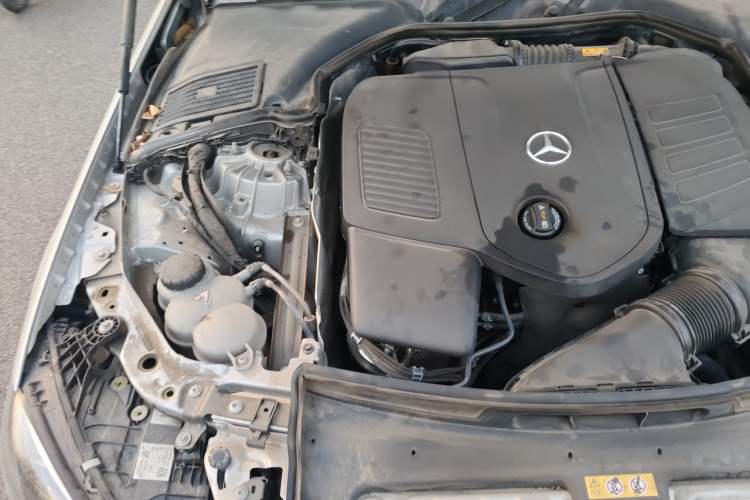 Used Mercedes-Benz C-Class 2022 C 200 L Sport Edition Engine Bay Right