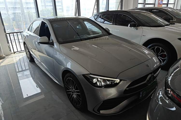 Used Mercedes-Benz C-Class 2022 Restyled C 260 L Sport Edition Front Right 45 Deg