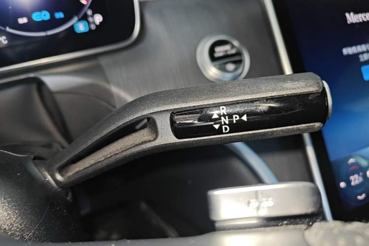 Used Mercedes-Benz C-Class 2022 Restyled C 260 L Sport Edition Gear Lever