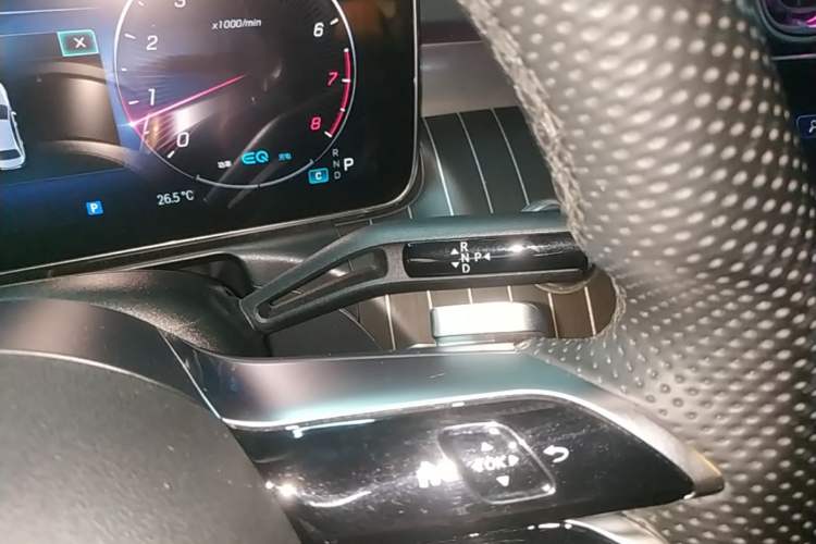 Used Mercedes-Benz C-Class 2022 Restyled C 260 L Sport Edition Gear Lever