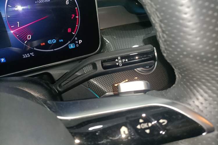 Used Mercedes-Benz C-Class 2022 C 200 L Sport Edition Gear Lever