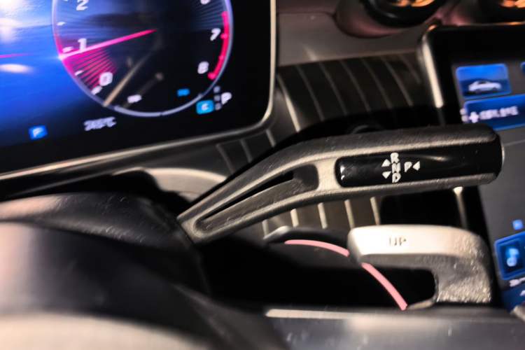 Used Mercedes-Benz C-Class 2022 Restyled C 260 L Sport Edition Gear Lever