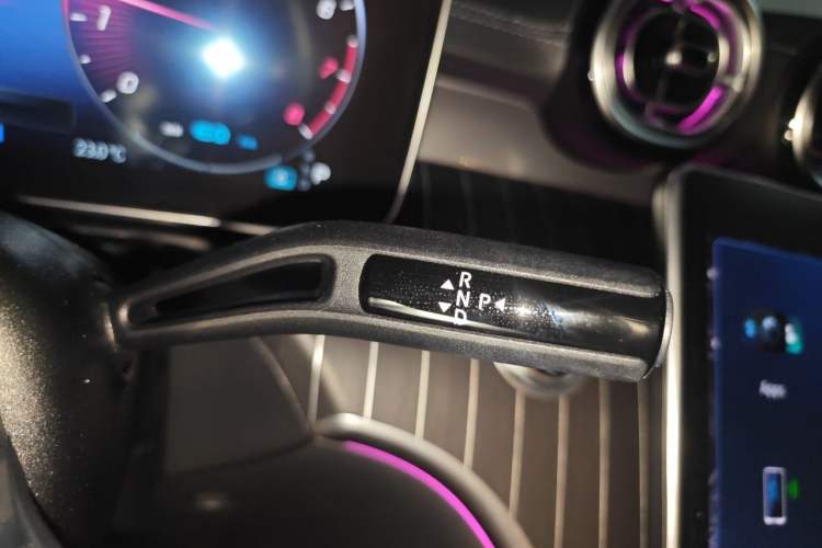 Used Mercedes-Benz C-Class 2022 Restyled C 260 L Sport Edition Gear Lever