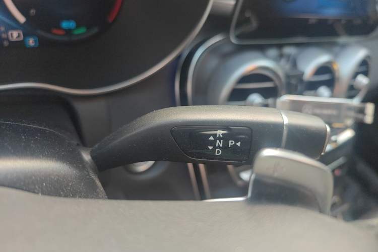 Used Mercedes-Benz C-Class 2022 Refreshed C 260 Coupe Gear Lever