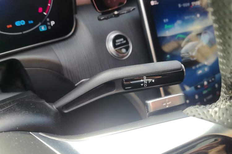 Used Mercedes-Benz C-Class 2022 C 200 L Sport Edition Gear Lever