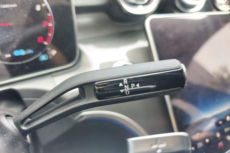 Used Mercedes-Benz C-Class 2022 Restyled C 260 L Sport Edition Gear Lever
