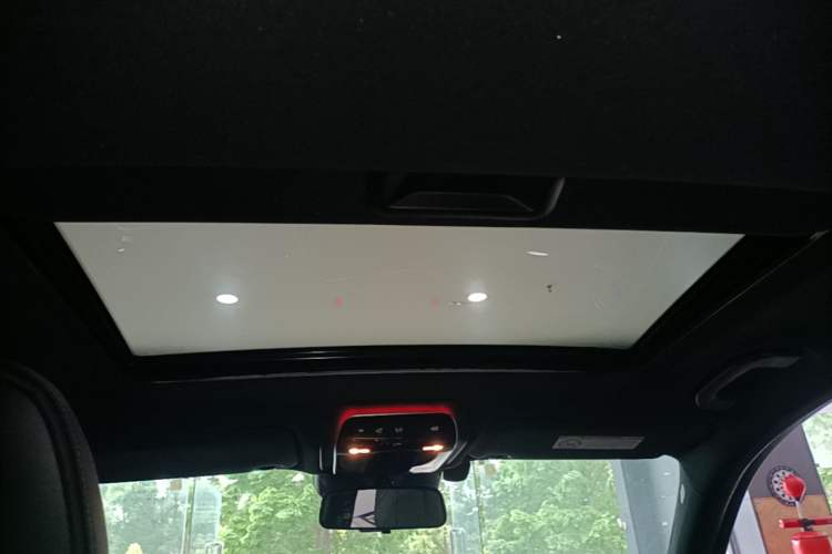 Used Mercedes-Benz C-Class 2022 C 200 L Sport Edition Headliner