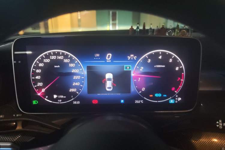 Used Mercedes-Benz C-Class 2022 Restyled C 260 L Sport Edition Instrument Cluster