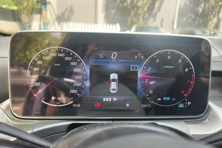 Used Mercedes-Benz C-Class 2022 Restyled C 260 L Sport Edition Instrument Cluster